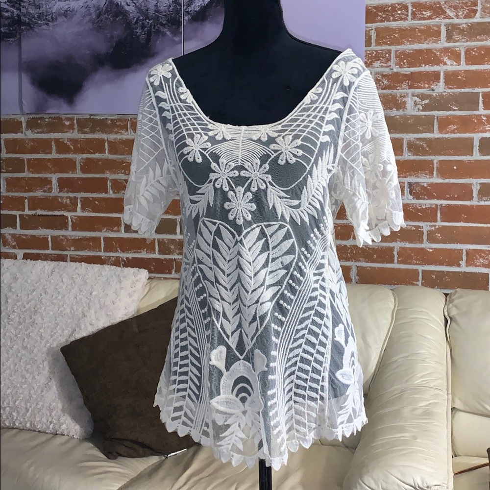 Lace top - Hanger 221